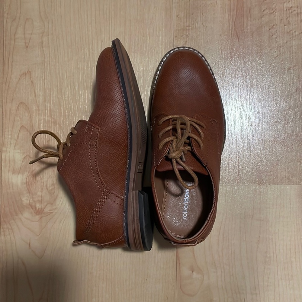 Worn once. Like new. Boys dress shoe.